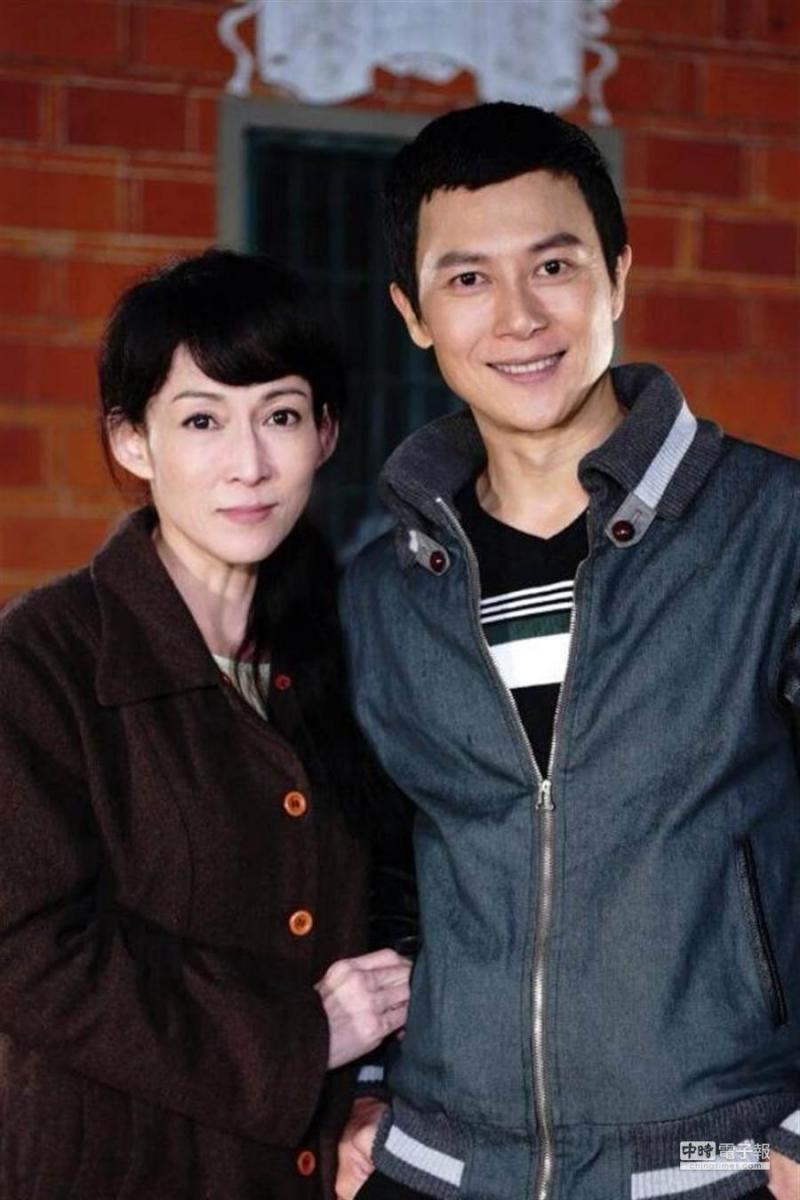 中視花旦離婚爆輕生！14年婚姻落得「和老公無話可說」相敬如賓　女兒伴母度低潮「成心靈導師」