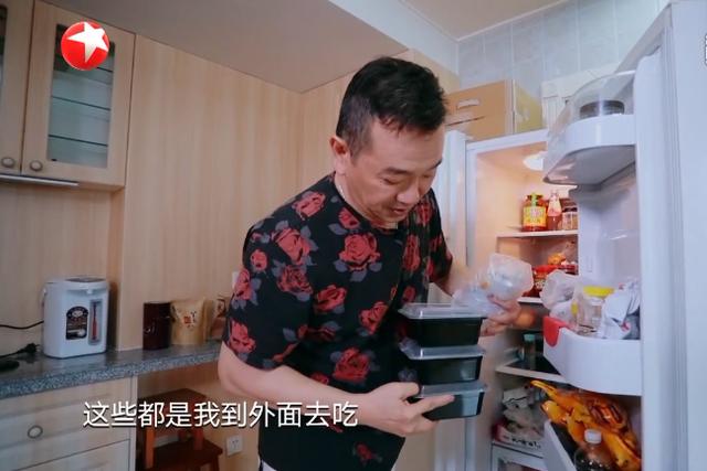 張晨光豪宅曝光！「擁獨立衣帽間」妻子送的第一件衣服保留25年　「與妻小分隔兩地」成名懂得惜福