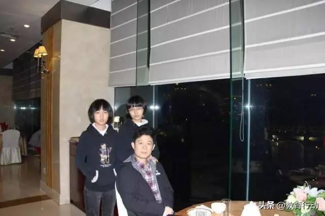 這對雙胞胎姐妹同被康奈爾錄取，父親揭秘4條家教'硬規矩'