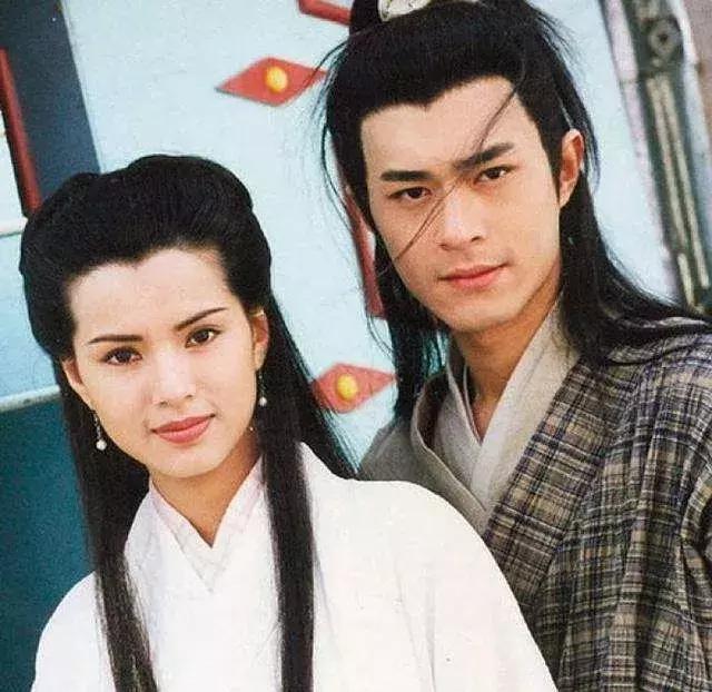 「拋下落難百億前夫」和小11歲80億豪門公子交往　「姊弟戀9年情變」今48歲「容顏變化大」近照詭異