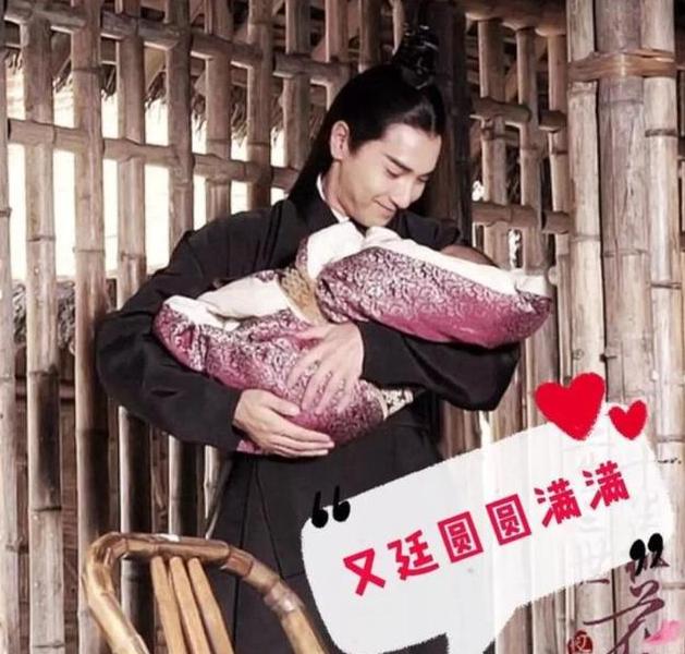 看劉詩詩與婆婆的照片，再看看高圓圓的，網友：沒對比就沒傷害！