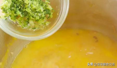 可以調節寶寶腸胃消化的輔食——土豆玉米羹