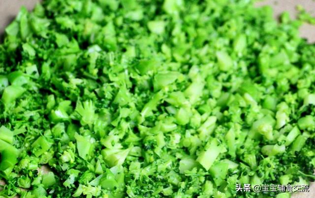 可以調節寶寶腸胃消化的輔食——土豆玉米羹