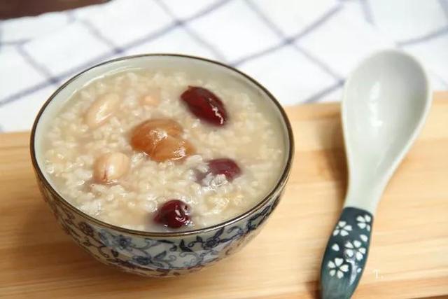 月子裡沒奶很頭疼？這7道月子餐，好吃不胖又下奶，快學起來