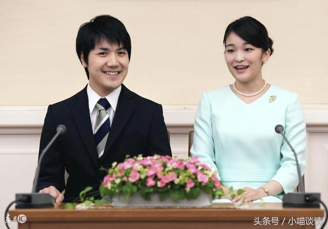 前夫嫌我不孕，離婚娶了我閨蜜，一天街頭偶遇，他崩潰大哭
