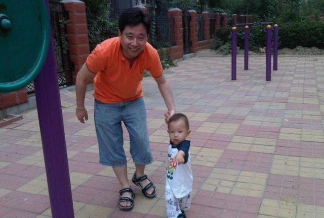 娃夏季不愛睡覺？兒科醫生：家長做錯3件事，坑娃不淺，耽誤發育