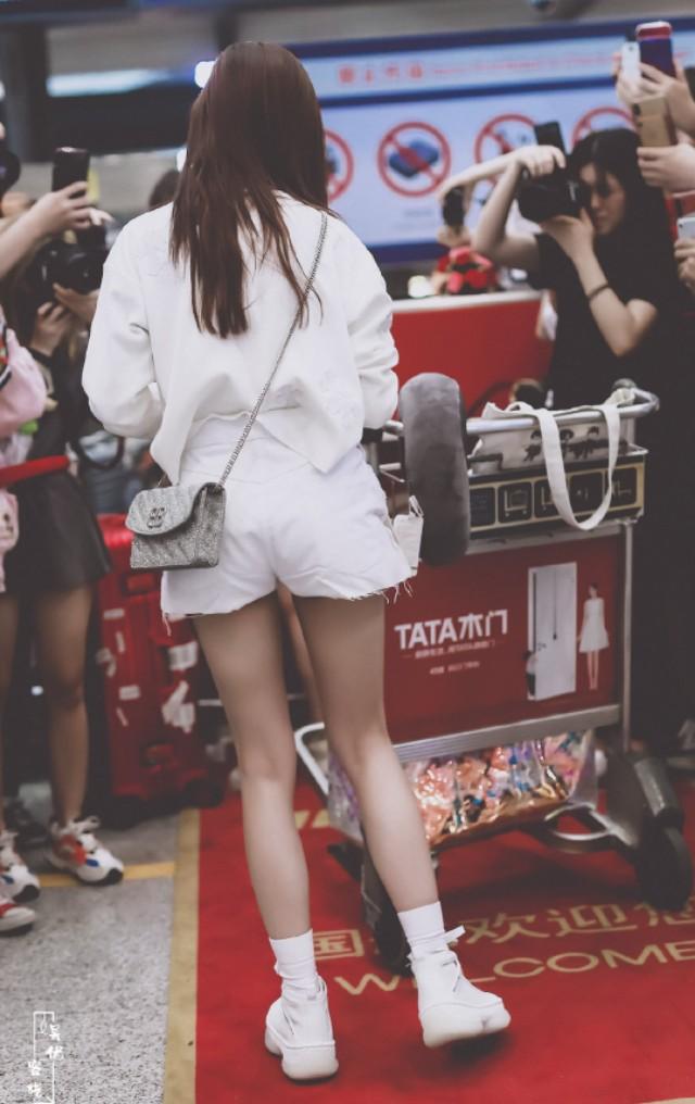 女明星夏日私服穿搭，果然長得好看的穿什麼都好看