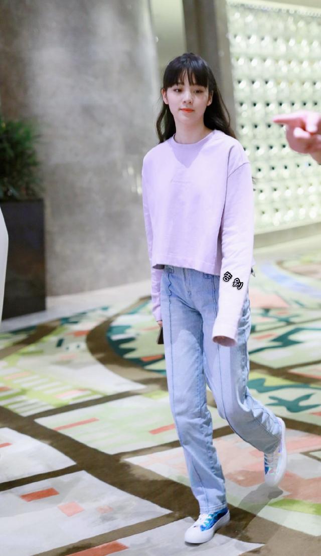 女明星夏日私服穿搭，果然長得好看的穿什麼都好看