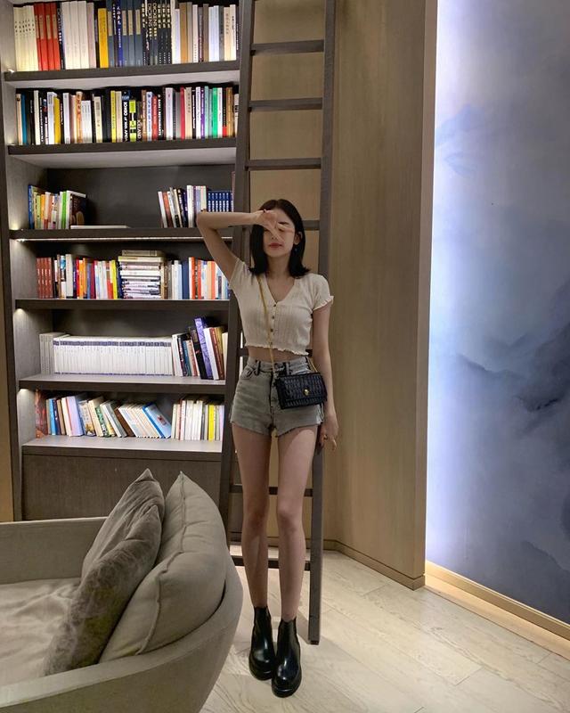 女明星夏日私服穿搭，果然長得好看的穿什麼都好看