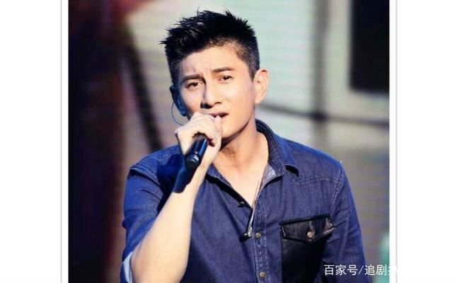 伊能靜近照曝光「完全沒修圖」厚厚3層粉，完全擋不住「歲月的摧殘阿！」