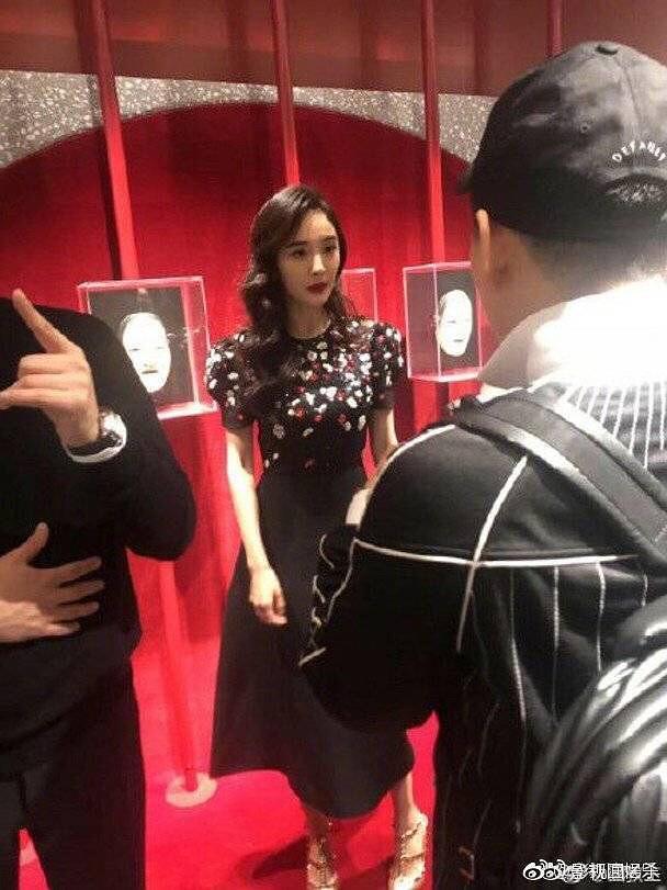 娛樂圈對外貌有多嚴格？看看路人鏡頭下的女明星就知道了