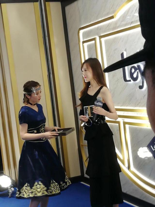 娛樂圈對外貌有多嚴格？看看路人鏡頭下的女明星就知道了