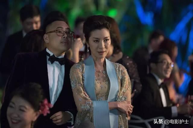 內地僅1148萬，北美卻大爆1.74億美元，楊紫瓊終於登頂了票房之巔