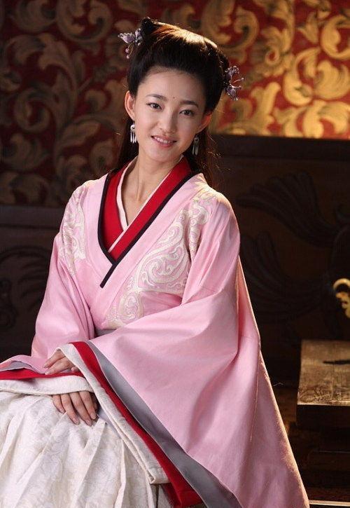 媒體曝王麗坤《美人心計》美照，網友卻因為角色問題吵得不可開交