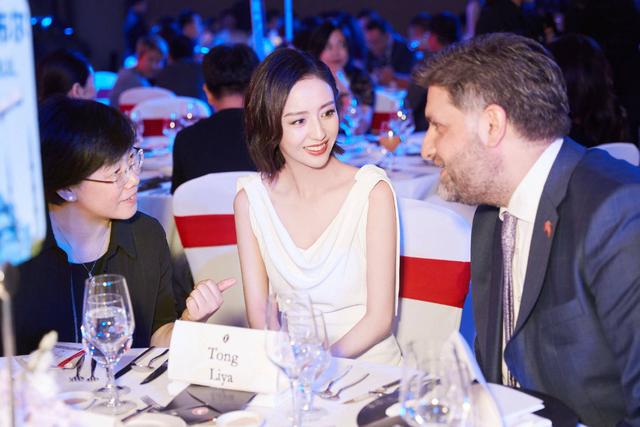 盤點女星們丑出天際的魔幻造型 長得好看就能為所欲為？
