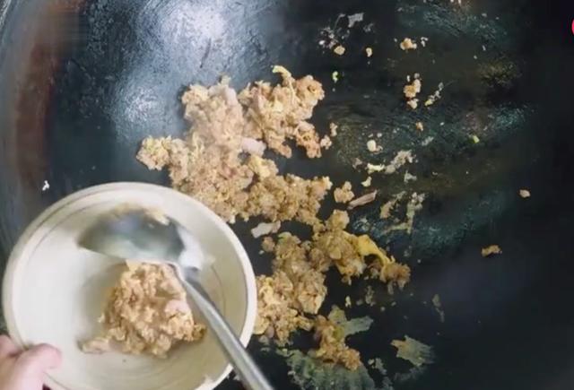 《嚮往的生活》到底隱藏了多少大廚？這些嘉賓露廚藝絲毫不輸黃磊