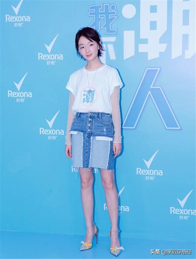 T恤+半身裙組合有什麼過人之處？涼爽又氣質，讓人愛不釋手