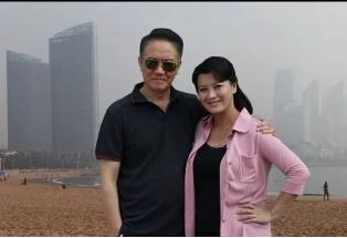 李幼斌小13歲妻子2次婚姻失敗，與陳道明合作走紅，48歲身體發福