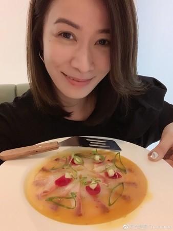 佘詩曼狂PO美食「體重只有46」！保瘦秘訣公開