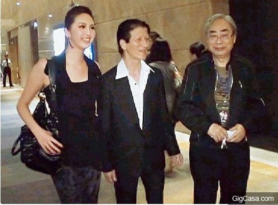 為什麼26歲的她會爬上77歲富豪的床？全香港人都替她可憐！