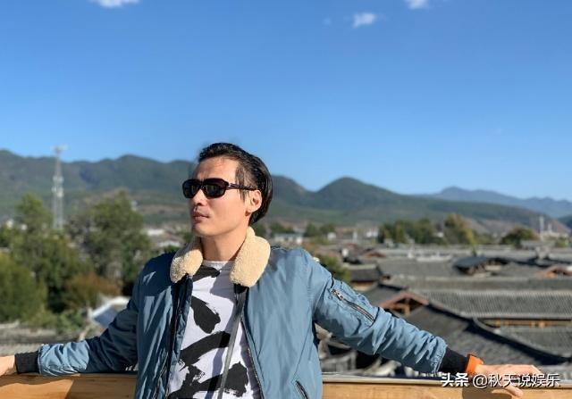 他從運動員轉型成演員，被稱上戲最帥老師，卻出道17年不溫不火