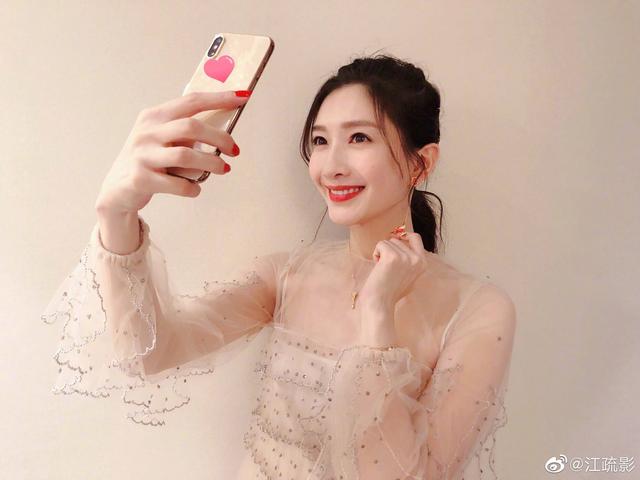 扒圈小料：許鏡清、江疏影、黃景瑜、高圓圓大張偉、快樂家族