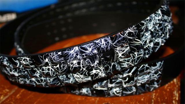 世界上最離奇的死亡，女孩被害3年後，警方在照片中發現真兇