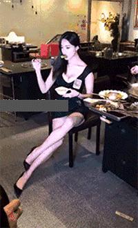 看了容易讓人晚上激動睡不著，媳婦來城裡看我，不懂事，安全褲當短褲穿了！ 