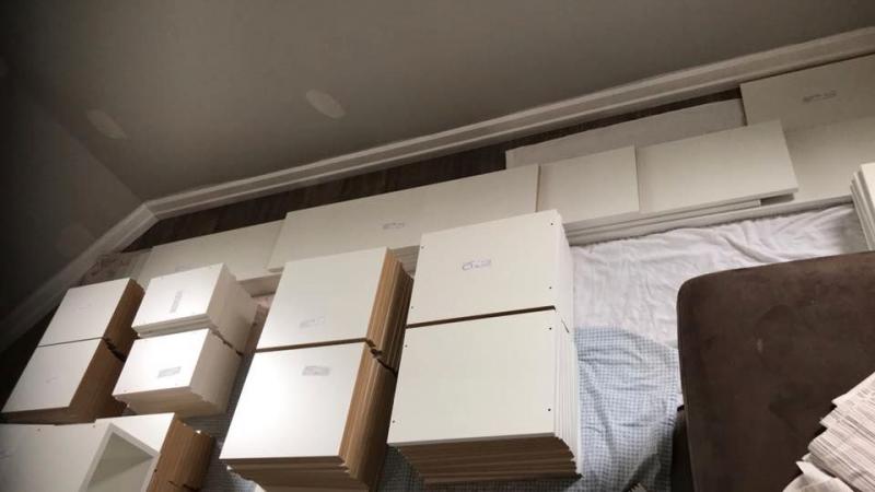 爸媽為孩子打造「魔幻漂浮書櫃」　小孩看一眼從此就愛上讀書 