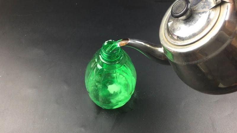 小蘇打做清潔劑已經落伍了，把這2樣東西混一起，比小蘇打強10倍！