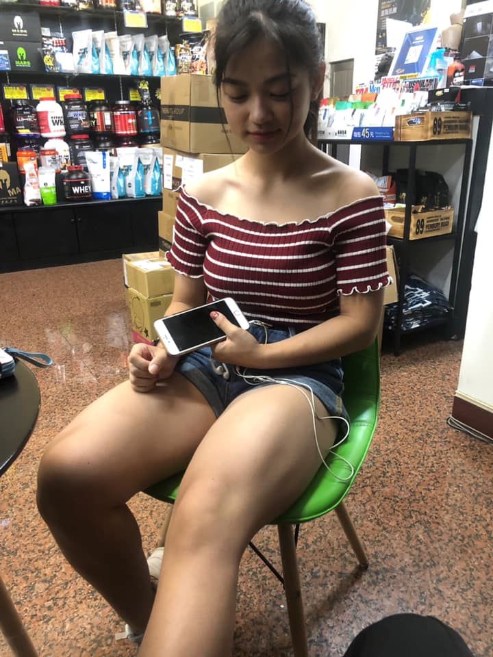 西門町搭訕17歲幼齒健身妹！身形真的有在練…一抬頭竟「撞臉子瑜」：尺寸更升級！