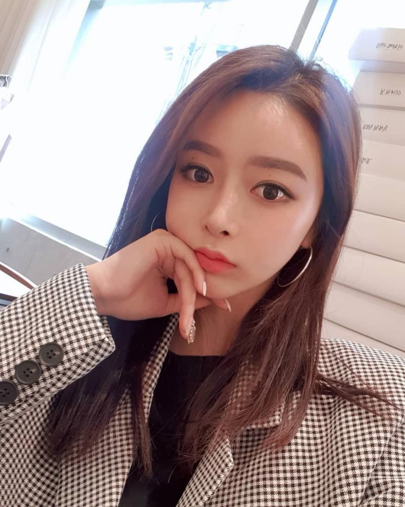 超強誘人性感發電機「소이(soy)」，火辣曲線讓人想把視線移開都很難辦到！