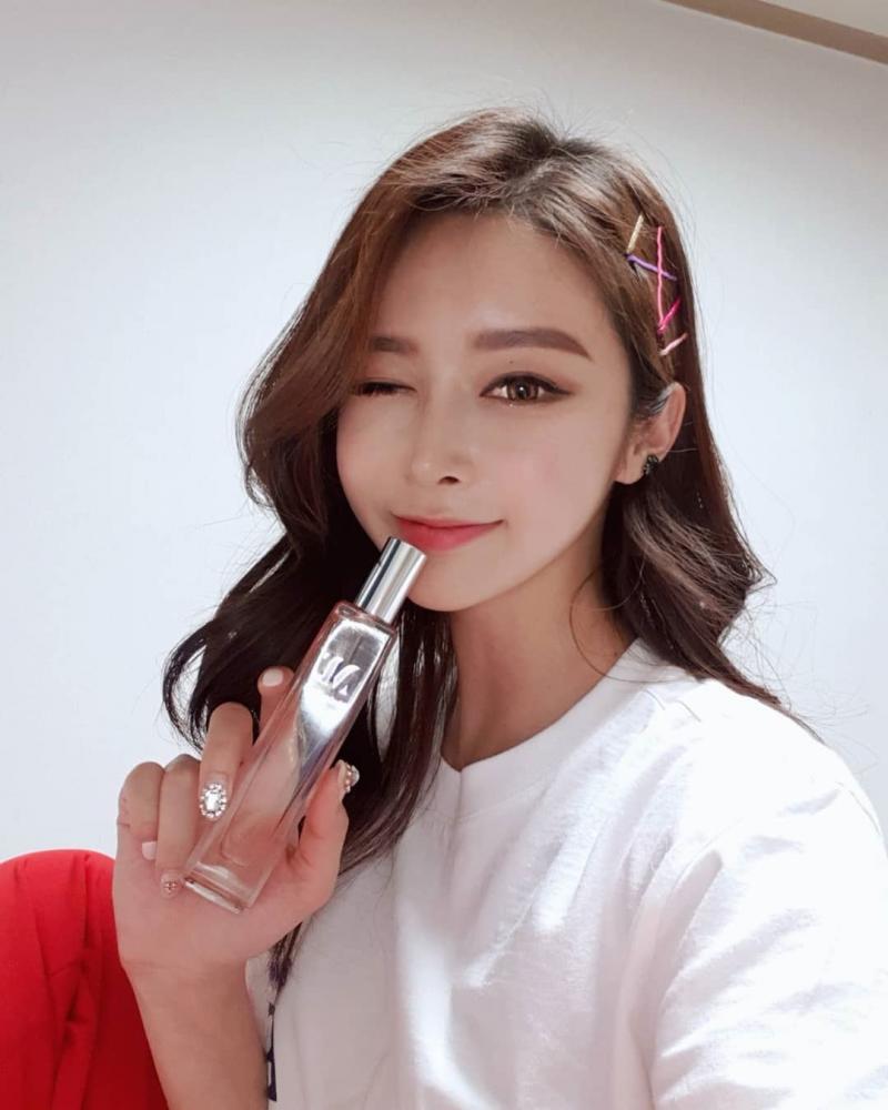 超強誘人性感發電機「소이(soy)」，火辣曲線讓人想把視線移開都很難辦到！
