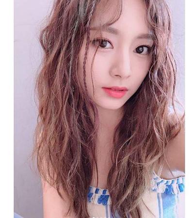 子瑜零修圖真實臉蛋紋路現形！網一看嚇壞：我的媽呀！