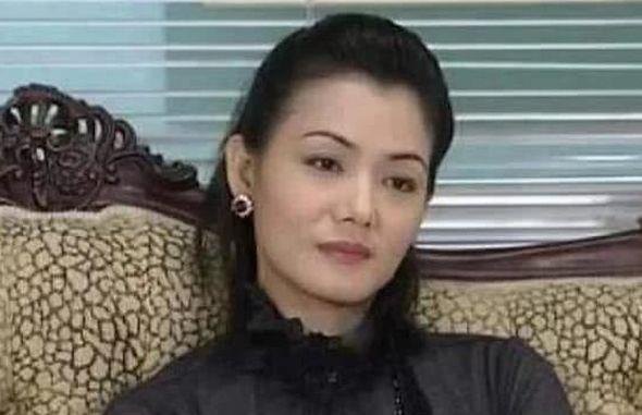 她資產上億被家人榨乾，一生未嫁累倒在片場，離世後家人立馬清點遺產 
