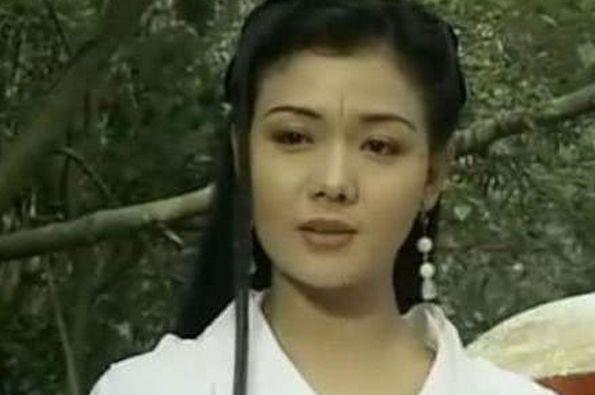 她資產上億被家人榨乾，一生未嫁累倒在片場，離世後家人立馬清點遺產 