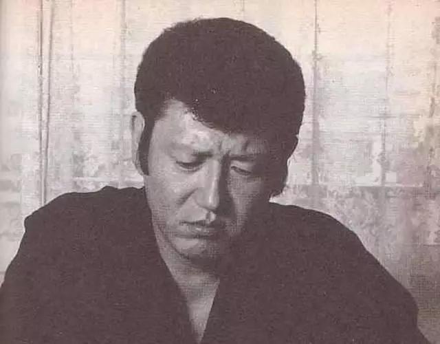 曾是歌後，婚姻不幸中年喪女，16次試管嬰兒為把女兒生回來