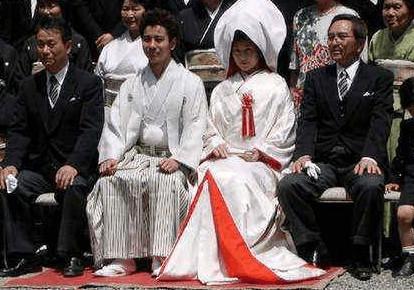女子嫁給日本老公，婚後遭遇了這種生活，令她十分難堪！ 
