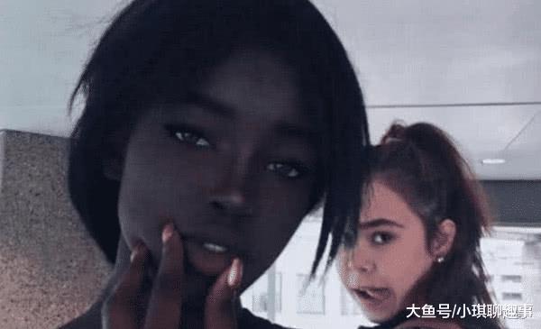 非洲「劉亦菲」欺騙了多少人？離開PS美顏，素顏生圖放大後：被手暴露真實顔值！