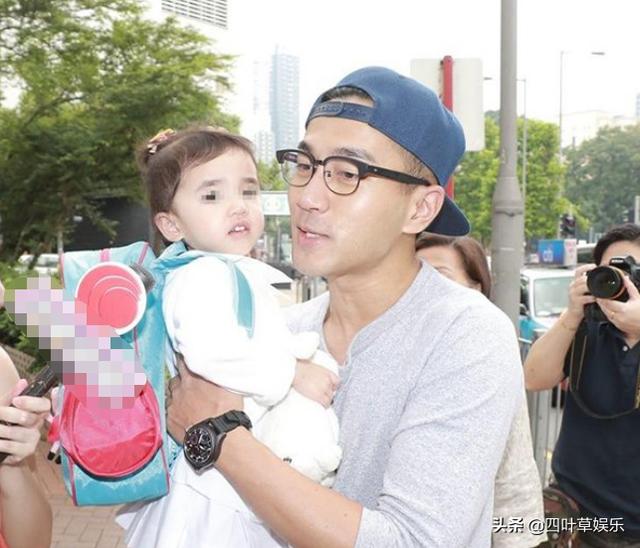 本以為賈靜雯女兒夠美了，但看到楊冪5歲女兒，才懂啥叫「神顏」