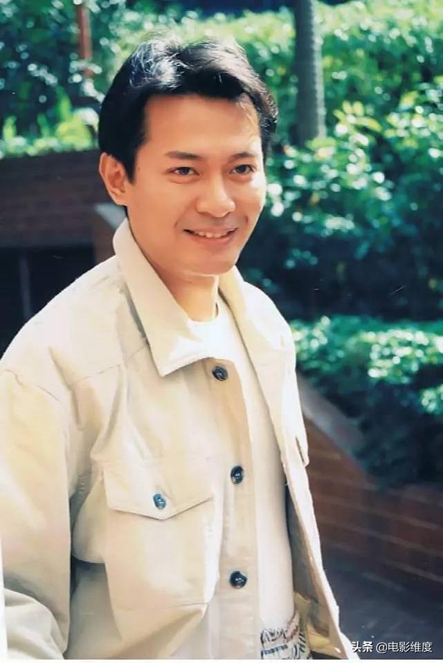 「娶大8歲妻子」婚內出軌老婆選擇原諒  後患憂鬱「轉行賣保險」不再留戀演藝圈