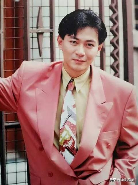 「娶大8歲妻子」婚內出軌老婆選擇原諒  後患憂鬱「轉行賣保險」不再留戀演藝圈