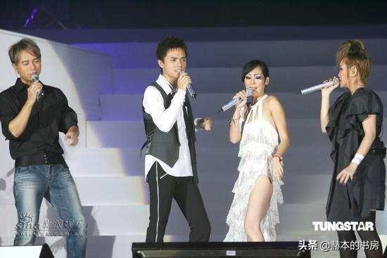 如夢一場！未婚生子「生父身分守口如瓶12年」曾想不開，又談「相差22歲母子戀」終恢復單身！