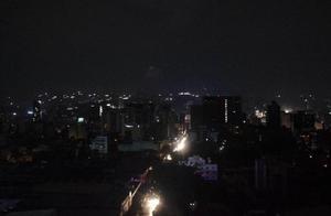 美國全力圍堵伊朗之際，委內瑞拉再次陷入大停電，稱遭受電磁攻擊