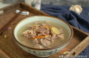 大廚教你做原汁清燉牛肉，湯色清亮牛肉軟爛，一喝就是兩大碗
