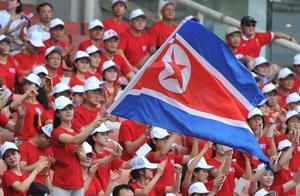 她是朝鮮啦啦隊的隊長，被譽為「國民美女」，詳細信息卻一直成謎