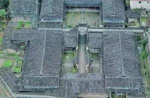 泰順這座筆架山前的「豪宅」，是江南少有的合院式民居