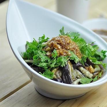 茄子最有營養的13種做法，比肉好吃多了，就兩個字：下飯
