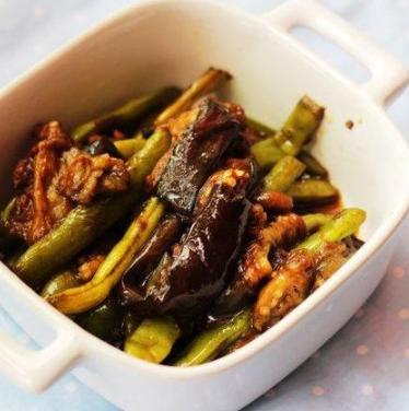 茄子最有營養的13種做法，比肉好吃多了，就兩個字：下飯