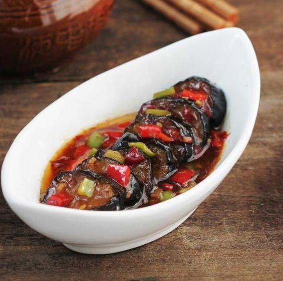茄子最有營養的13種做法，比肉好吃多了，就兩個字：下飯